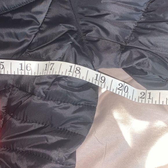SOLD! The North Face Women’s Aconcagua Jacket BNWT Size Medium Color TNF Black - Picture 12 of 13